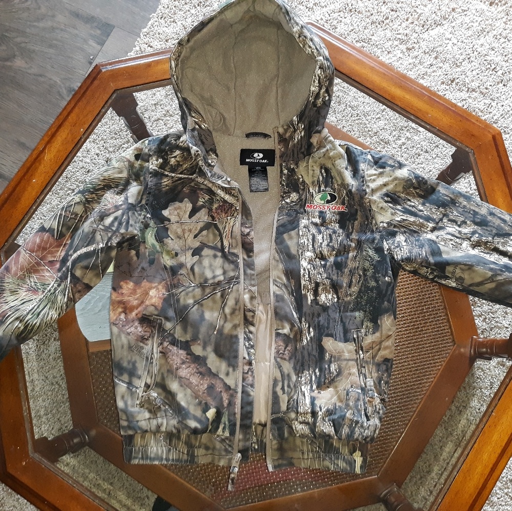 Youth Mossy Oak lined winter jacket.